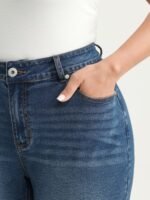 Stretchy Skinny-Fit Lace Trim Stitch Denim Shorts - Image 3