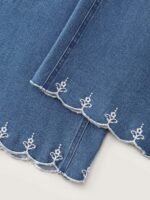 Stretchy Embroidered Hem Wide-Leg Jeans - Image 6