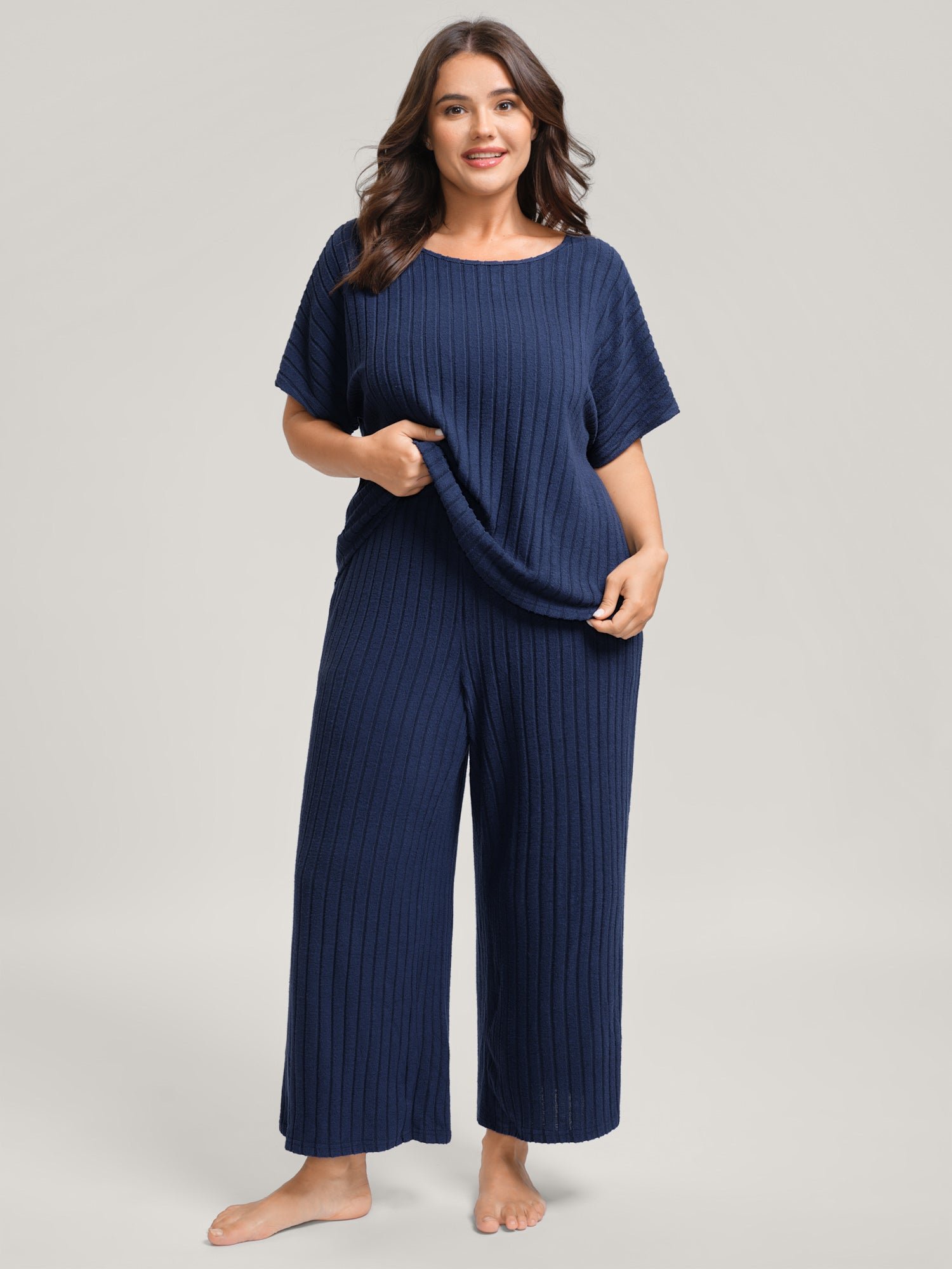 705881886_oc_7dc38bdd-fee7-4276-bd9c-9a0d59562aa4-2.jpg Stretchy Pit Strip Solid Loungewear Set - Image 1
